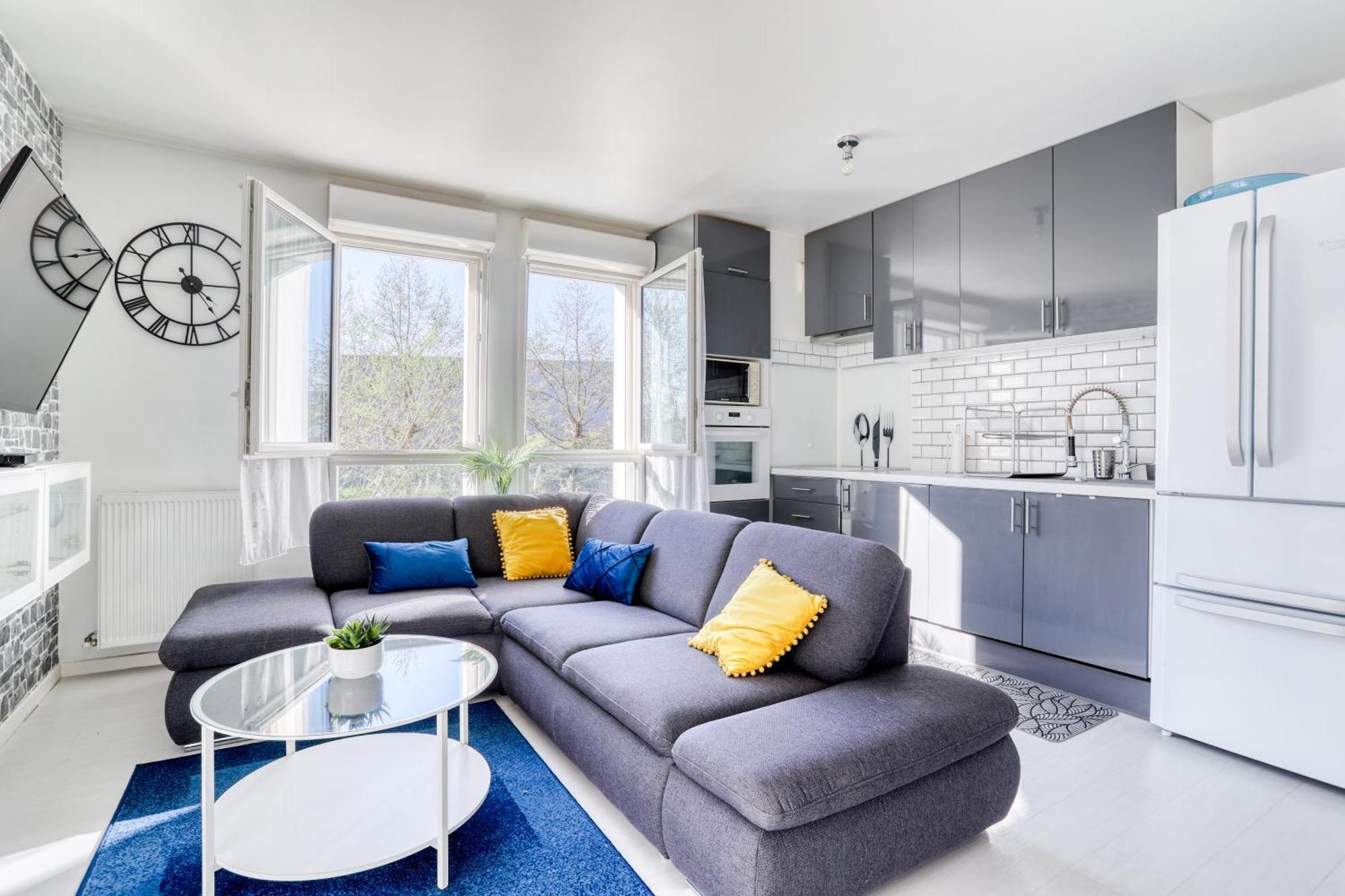 "Le Serenity ", Appartement Spacieux ,Balcon, Parking Prive Gratuit, Netflix, Proche Cdg Et Stade De France Stains Kültér fotó