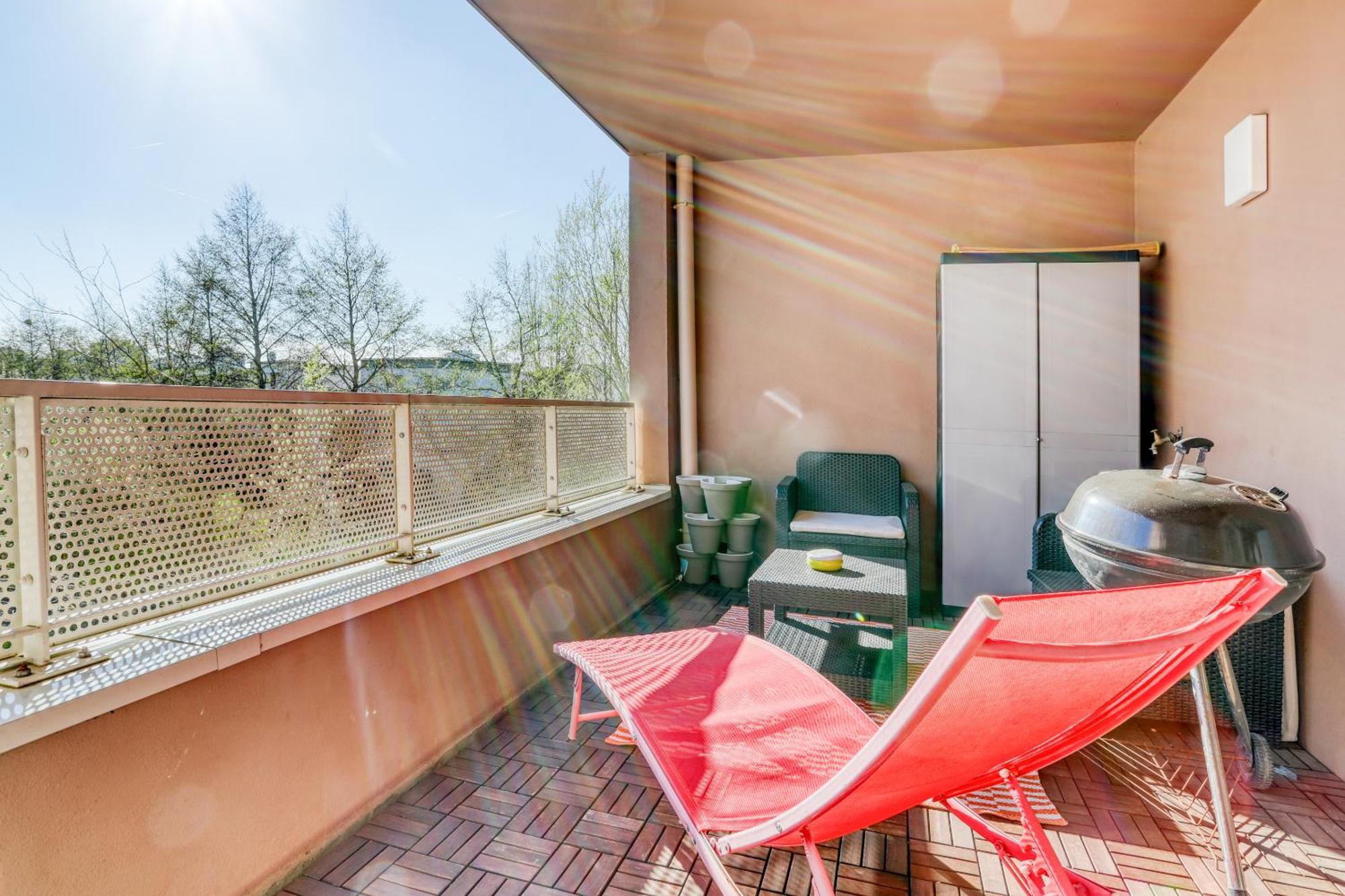 "Le Serenity ", Appartement Spacieux ,Balcon, Parking Prive Gratuit, Netflix, Proche Cdg Et Stade De France Stains Kültér fotó